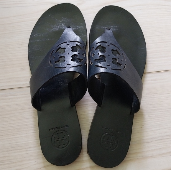 Tory Burch Zoey Cutout Thong Sandals - Picture 3 of 9